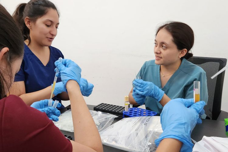 Alianzas globales en salud y creación de capacidades en el norte de Centro América: Estudio piloto sobre la asociación de los factores de virulencia del Helicobacter pylori con la pre-malignidad a nivel gástrico en indígenas mayas.