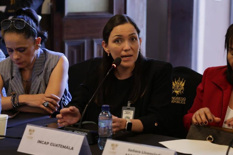 El INCAP participó en reunión del Congreso de Guatemala para respaldar la ley de alimentación saludableINCAP EN EL CONGRESO DE GUATEMALA