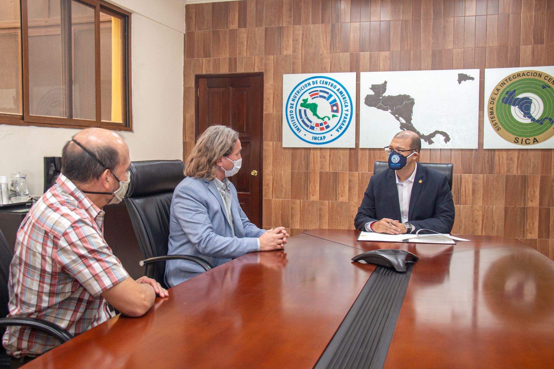1Visita Decano de la Escuela de Medicina de la Univ de Mar del Plata 1